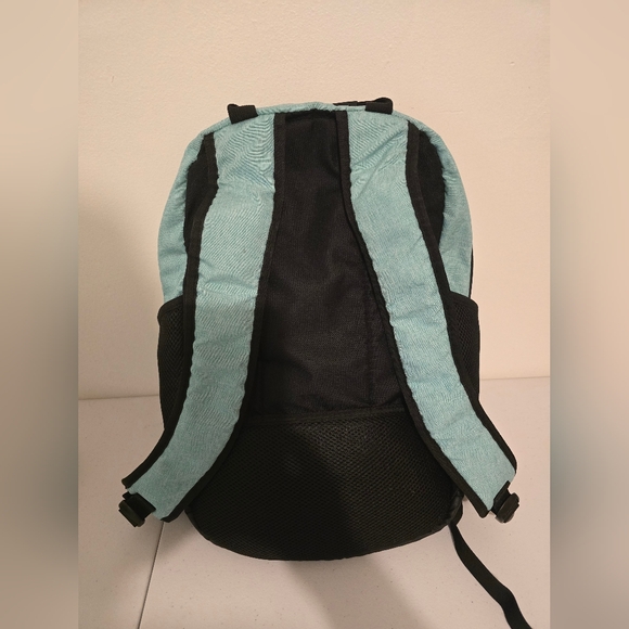 2 Backpacks - Picture 7 of 9